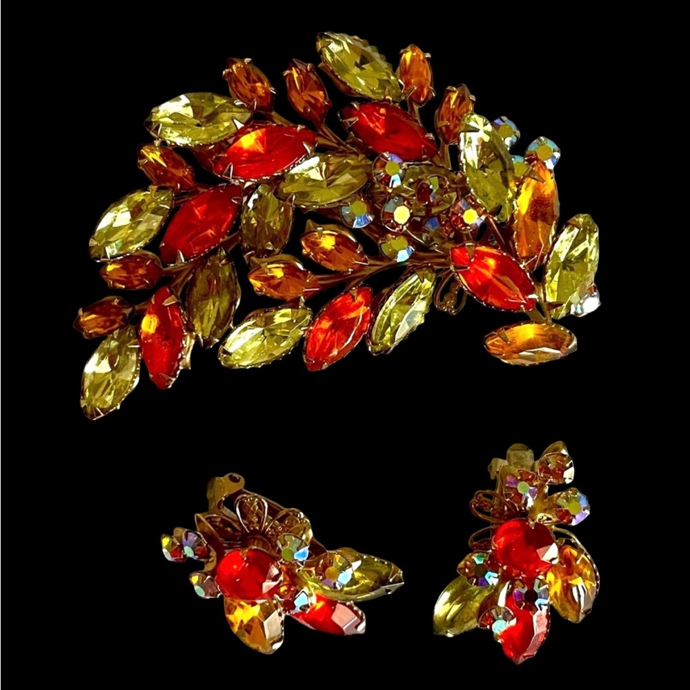 Vintage Signed Demiparure Rhinestone Brooch And Clip Earrings